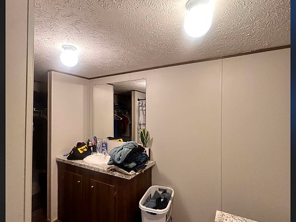 5th image of 3903 Erby St Trailer 38