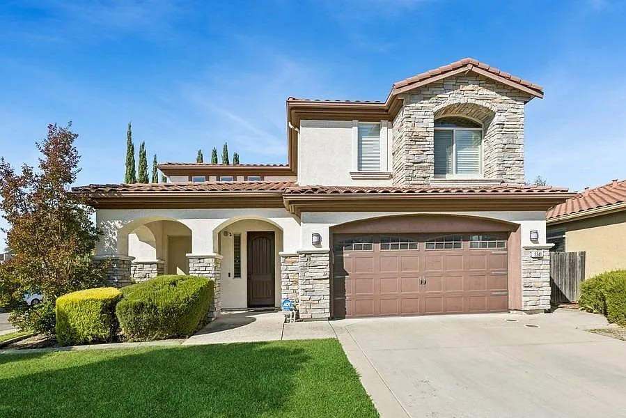 3341 Arya Way photo 1
