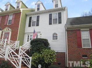 2814 Bedfordshire Ct, Raleigh, NC 27604