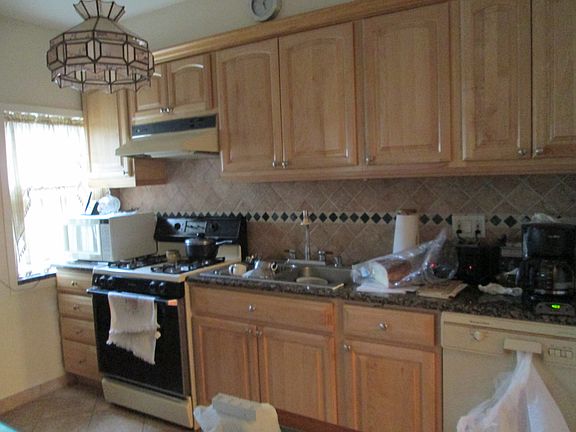 2nd image of 2322 26th St