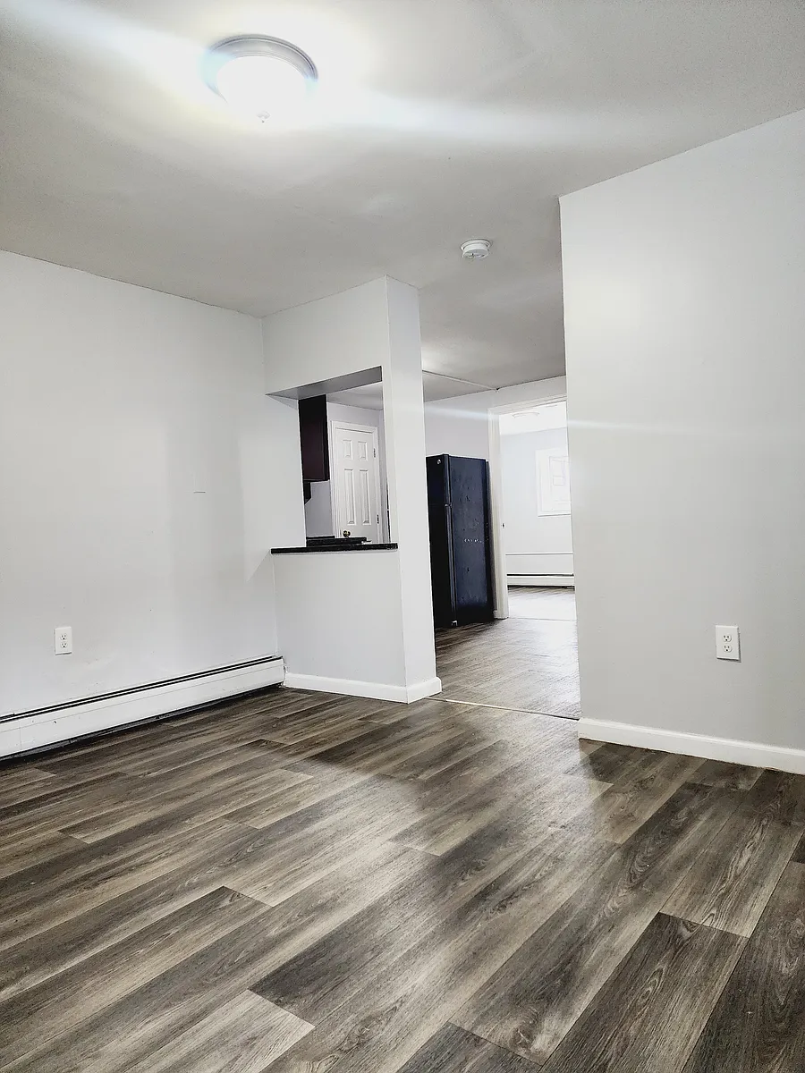 Building Photo - 96 Old Bergen Rd #1