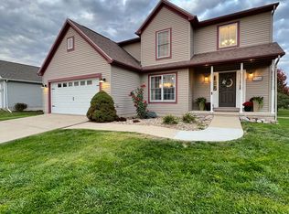 2106 Altoona Rd, Bloomington, IL 61705