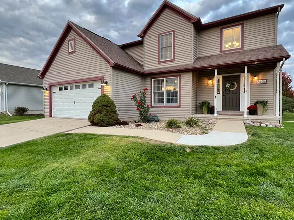 2106 Altoona Rd, Bloomington, IL 61705