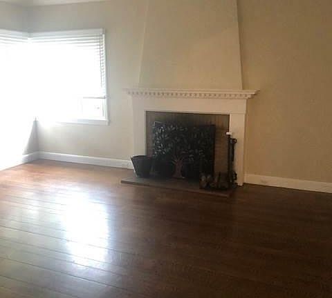 4th image of 1121 Paloma Ave APT 1