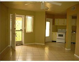 3rd image of 18608 NE 18th Ave APT 256