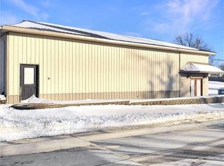 103 S Central Ave, Lacona, IA 50139