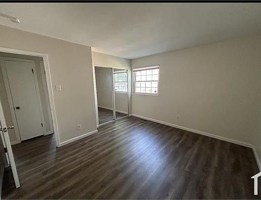 4th image of 1405 Reale Ave