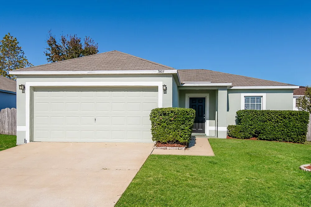 3 bed, 2.0 bath, 1482 sqft, $1,820 — Photo 1