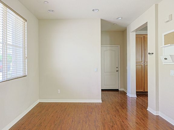 4th image of 10506 Hollingsworth Way
