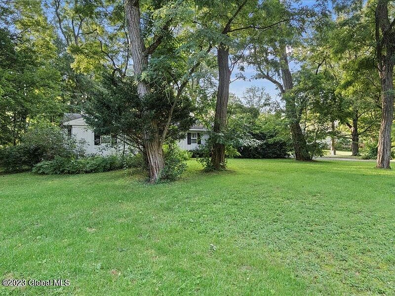 5th image of 16 Excelsior Spring Avenue