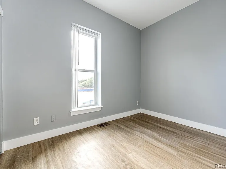 2324 Federal Blvd #A — Photo 18