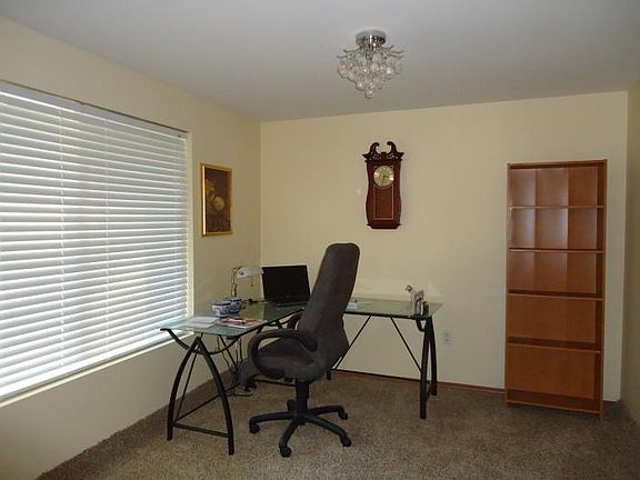 4th image of 16424 Park Dr SE