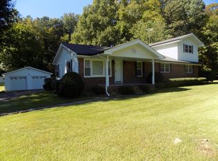 776 Cavender Rd SE, Dalton, GA 30721