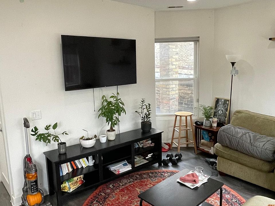 1st image of 1852 W North Ave APT 2
