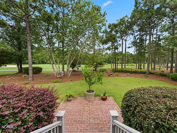 4th image of 3712 Bradford Circle