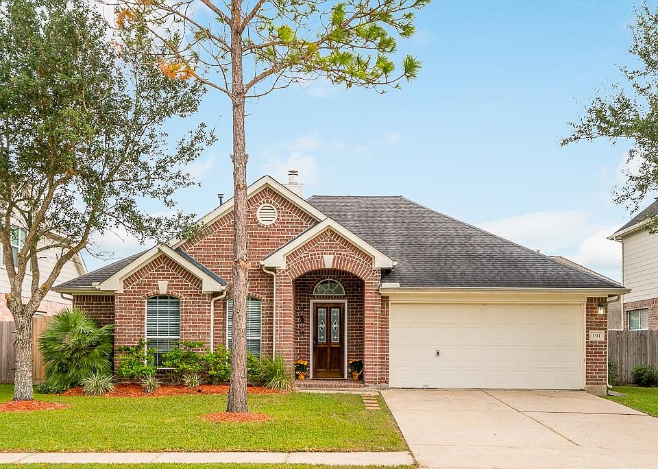 1st image of 1311 Pine Forest Dr