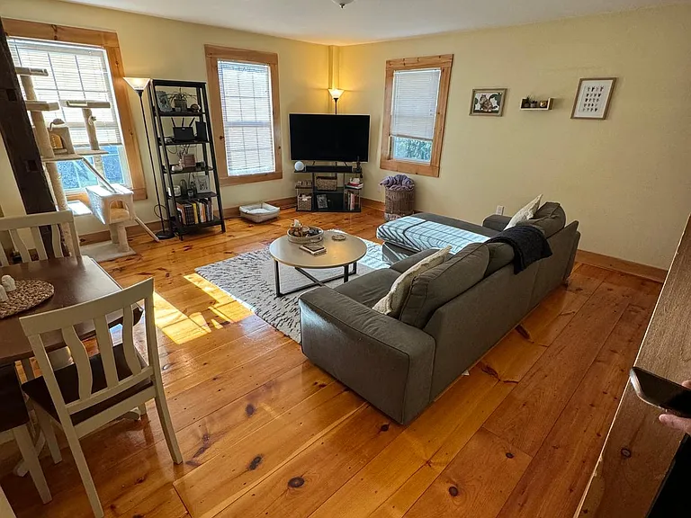 107 Middle St #2 — Photo 13