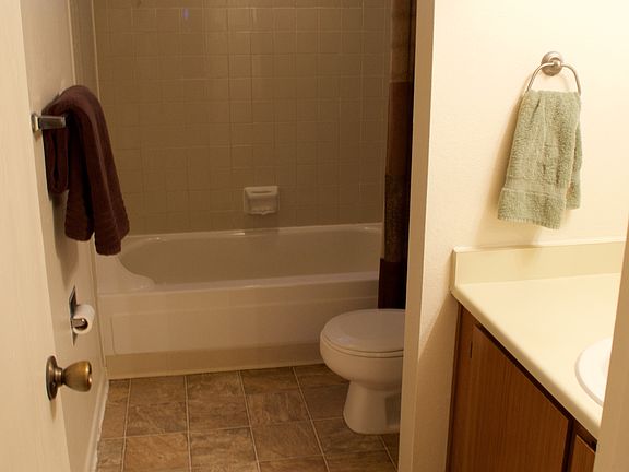 Full Bath, attached to the Master bedroom