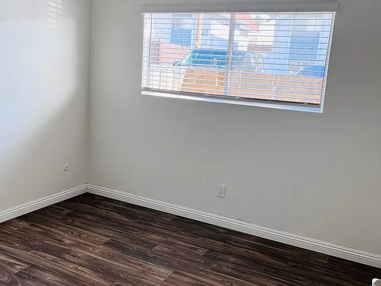 Oak Valley Apartments — Photo 55