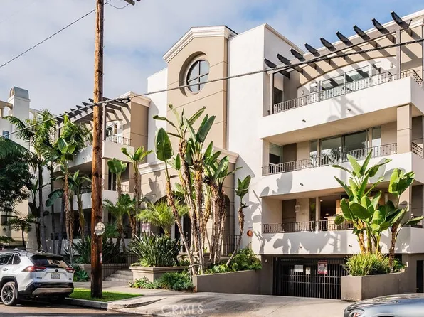 4637 Willis Ave Unit 302, Sherman Oaks, CA 91403