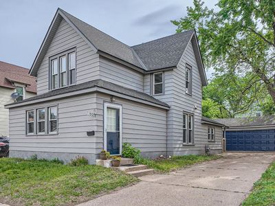 1907 University Ave NE, Minneapolis, MN, 55418