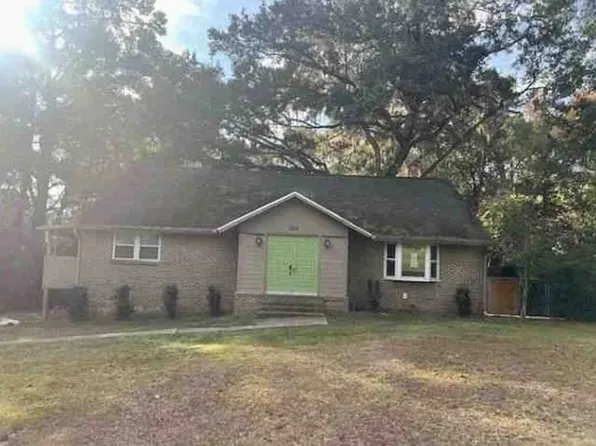 2615 Royal Oaks Dr, Tallahassee, FL 32309