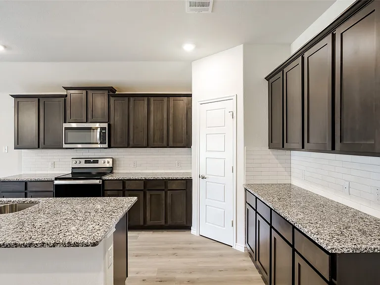 2638 Azaleas Run Dr — Photo 10