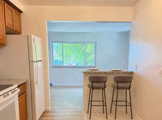 3807 Rochester Rd, Royal Oak, MI 48073
