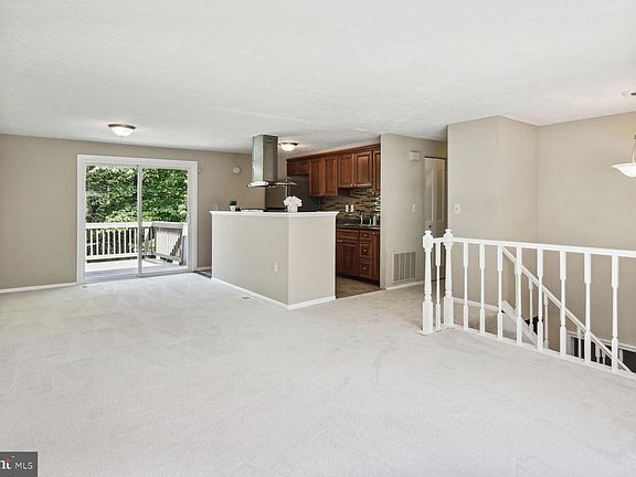 5th image of 7806 Mineral Springs Dr