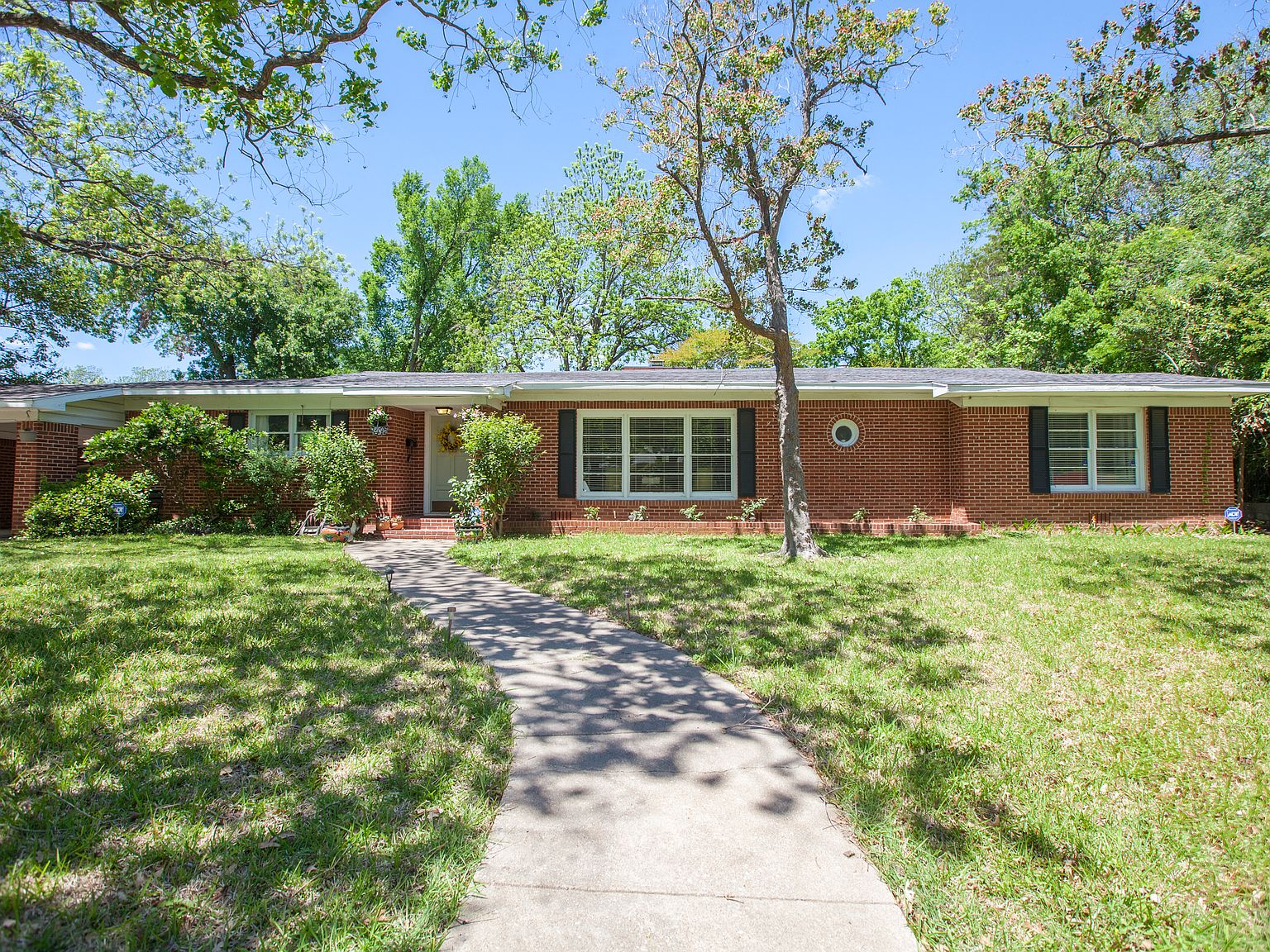 3021 Colcord Ave, Waco, TX 76707 Zillow