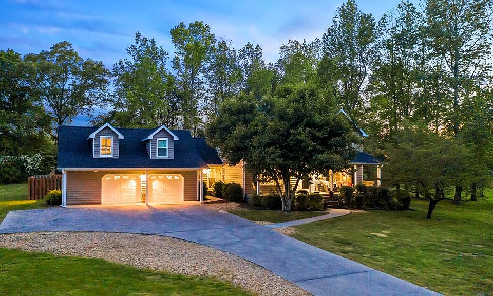 1st image of 3421 Ramblewood Cir NW