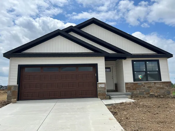 1211 Granite Way, Normal, IL 61761