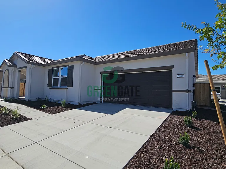 6142 Honey Haven Ln — Photo 3