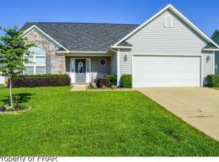 218 Huntington Dr, Raeford, NC 28376