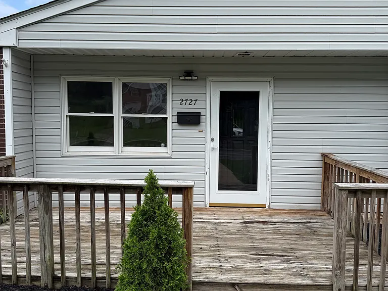 2727 Kingston Dr #2727 — Photo 2