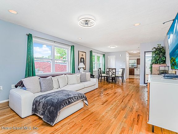 2nd image of 137 Lafayette Ave