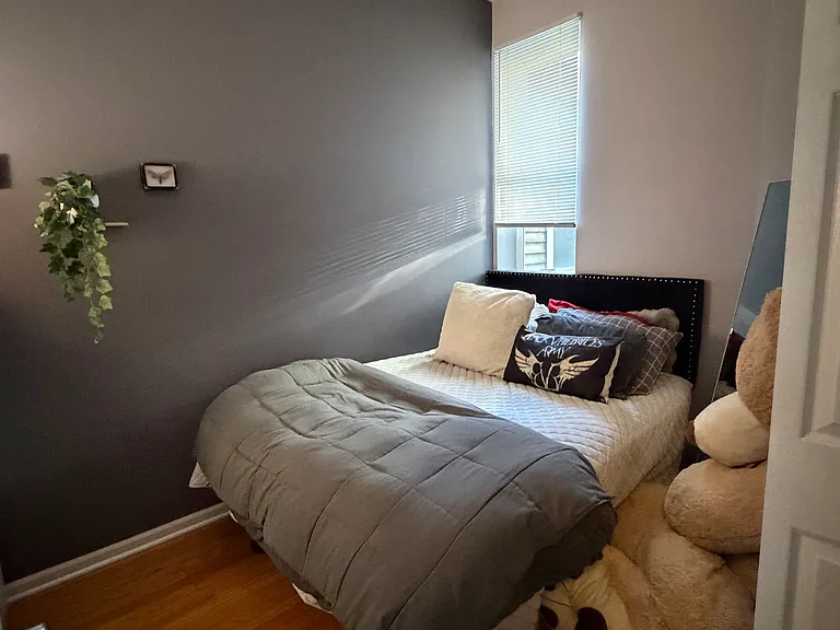537 N Ashland Ave #2F — Photo 23