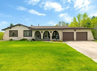 203 W 28th Ave, Coal Valley, IL