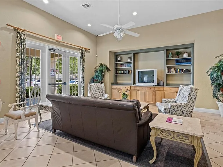 4013 Venetian Bay Dr #107 — Photo 33