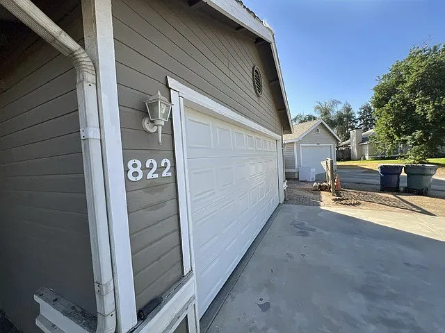 3 bed, 1432 sqft, $1,850 — Photo 2