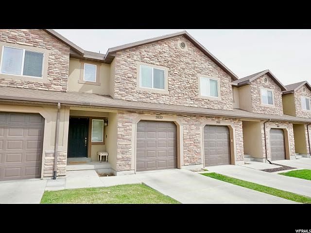 1st image of 2022 N Belmont Dr