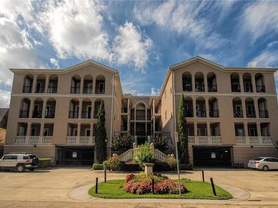 58 Briar Hollow Ln APT 302, Houston, TX, 77027