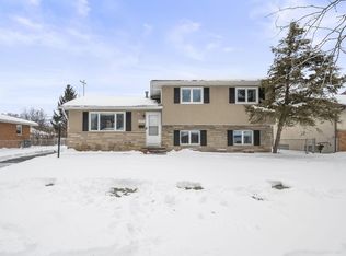 6233 Karl Rd, Columbus, OH 43229