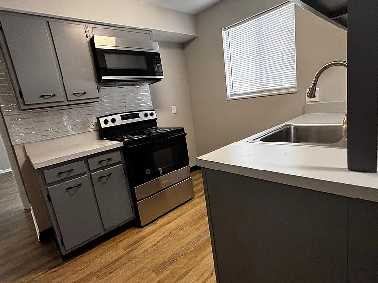 Spacious 2 bedroom 2 bath apartments in Harrison Township! — Photo 18