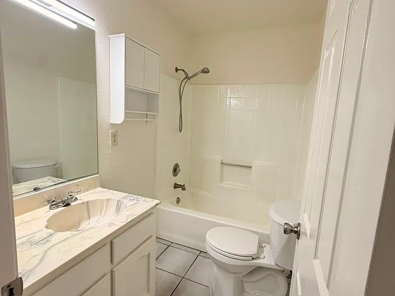 11331 Verbena Dr #B — Photo 9