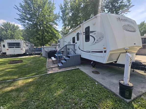 10001 E Goodall Rd #57, Durand, MI 48429