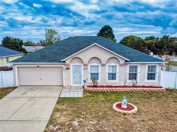 2695 N Juliet Dr, Deltona, FL 32738