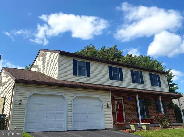 205 Knob Creek Ln, York, PA 17402