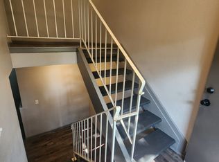 3821 N 111th Plz, Omaha, NE 68164