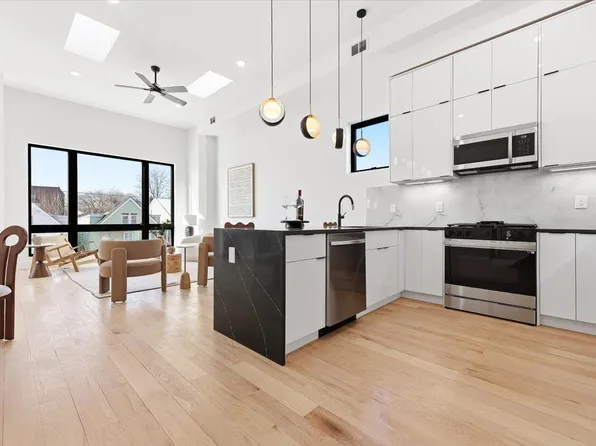 16 Dwight Street image 1 of 30